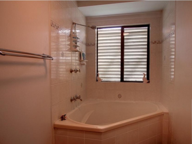 7 Faulkner Street, Burdell QLD 4818