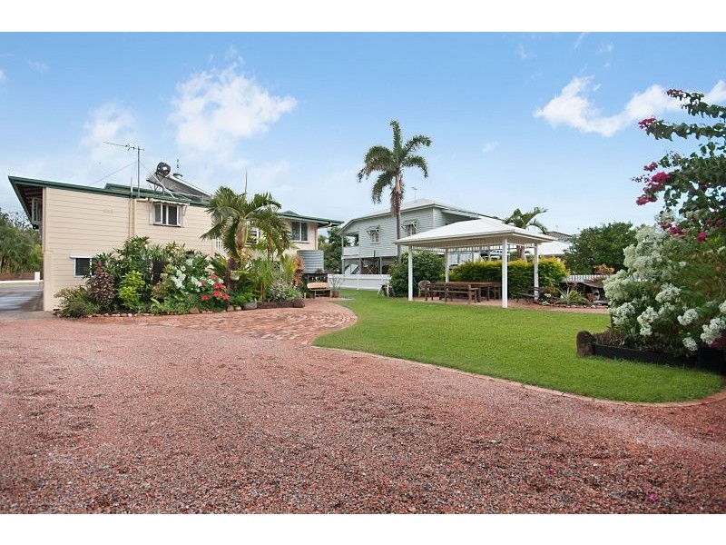 42 Marks Street, Hermit Park QLD 4812