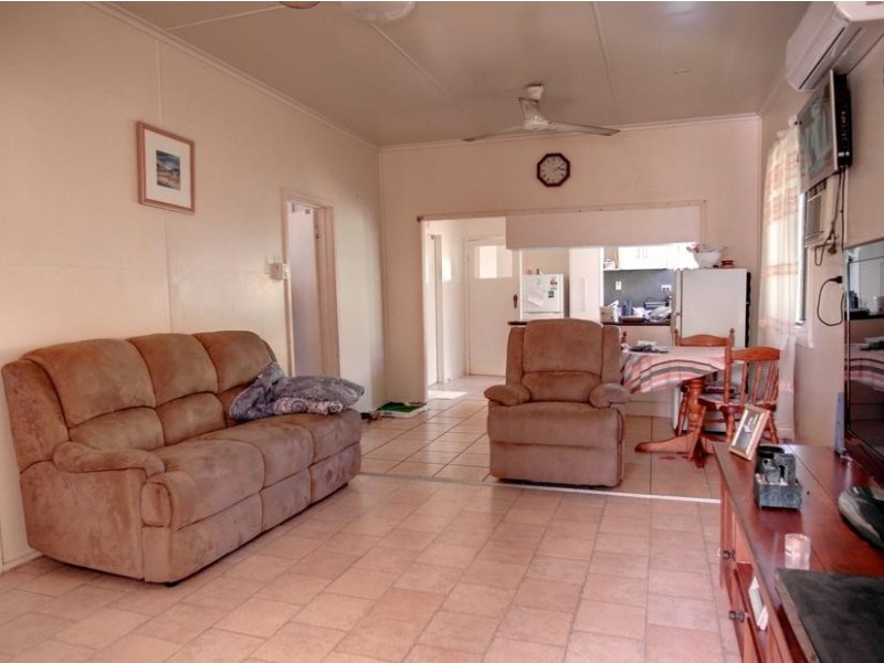 12 Bergin Road, Cranbrook QLD 4814