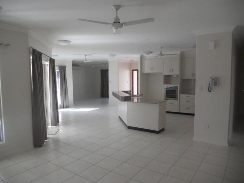 Mount Louisa QLD 4814