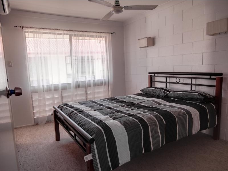 1/80-84 Queens Road, Hermit Park QLD 4812