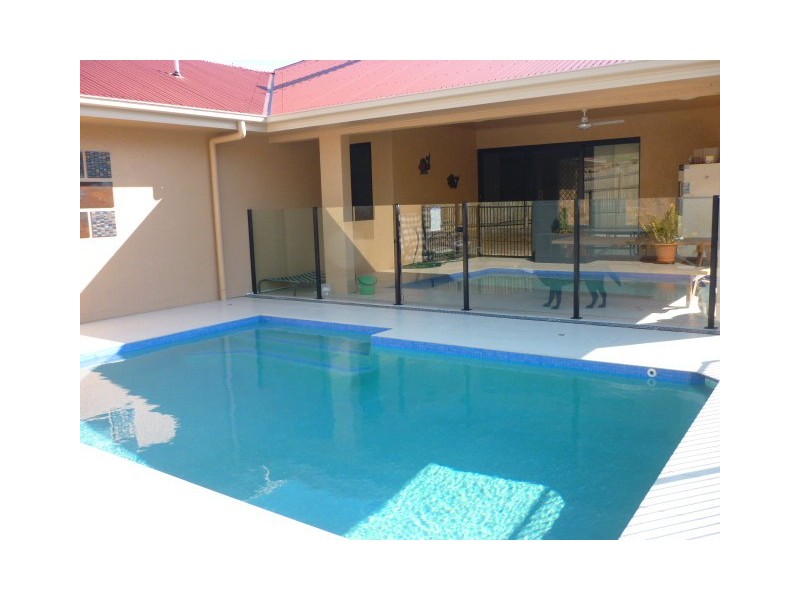 Mount Louisa QLD 4814