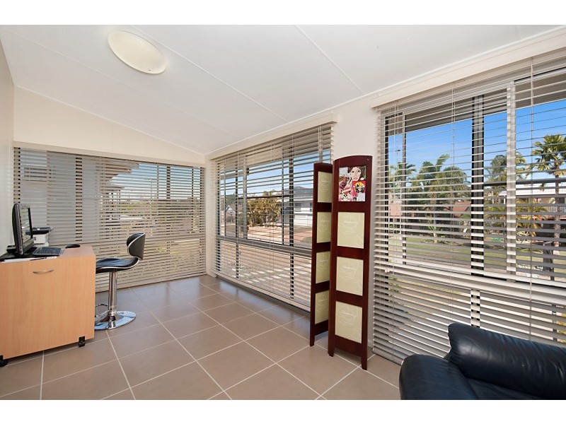 10 Luxton Street, Kirwan QLD 4817