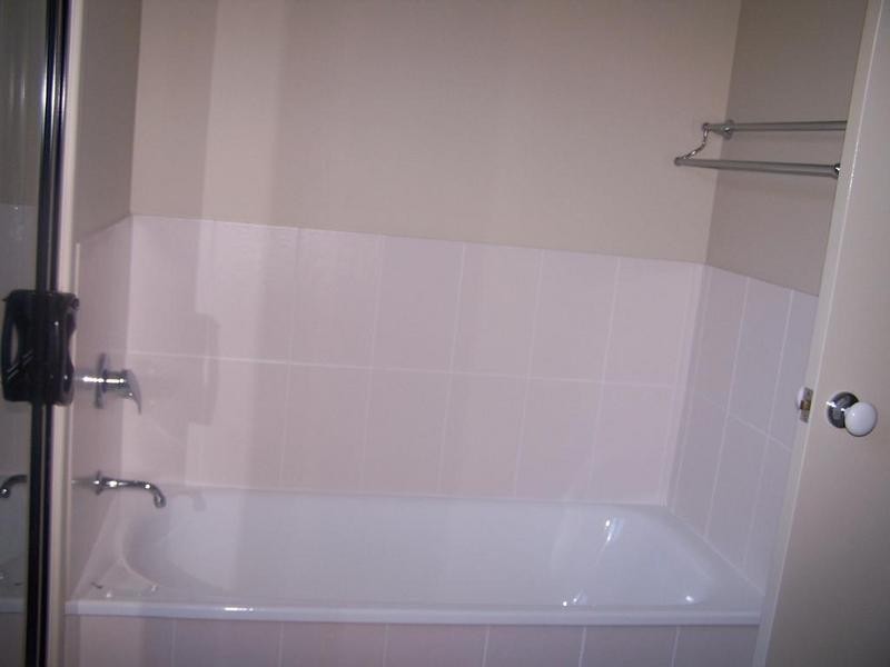 20 Laurie Motti Parade, Kirwan QLD 4817