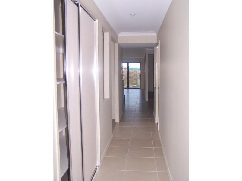 20 Laurie Motti Parade, Kirwan QLD 4817