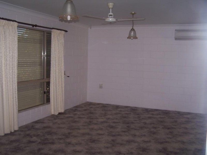 6 Sunbird Crescent, Condon QLD 4815