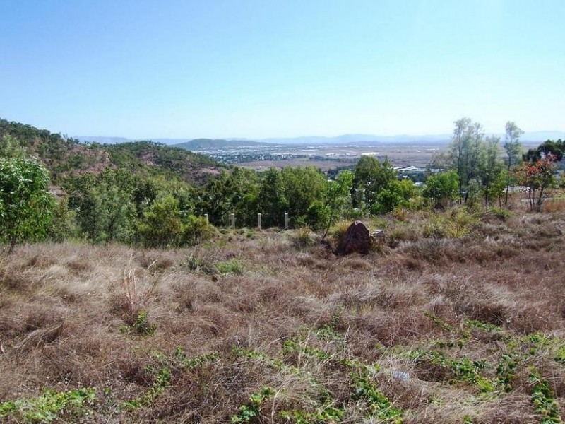 22 Stirling Drive, Castle Hill QLD 4810