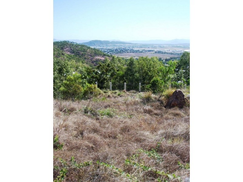 22 Stirling Drive, Castle Hill QLD 4810