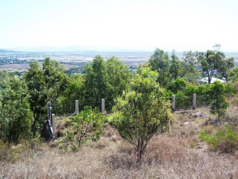 22 Stirling Drive, Castle Hill QLD 4810