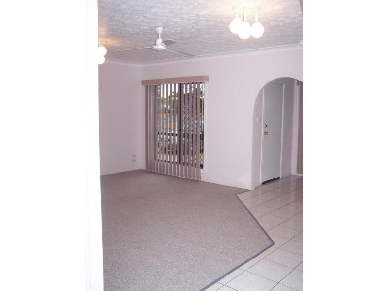 17 Hawthorn Street, Kirwan QLD 4817