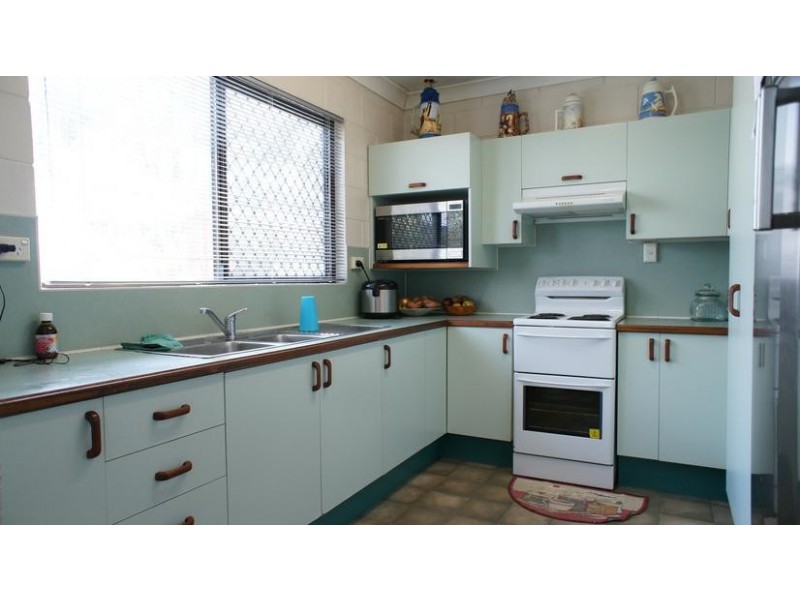 70 Kern Brothers Drive, Kirwan QLD 4817