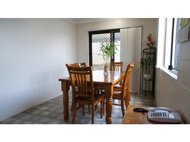 70 Kern Brothers Drive, Kirwan QLD 4817