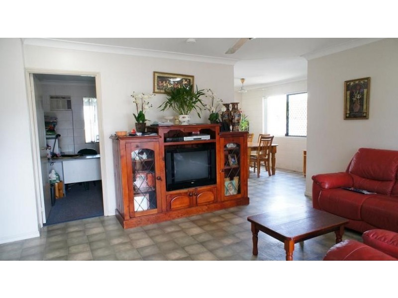 70 Kern Brothers Drive, Kirwan QLD 4817