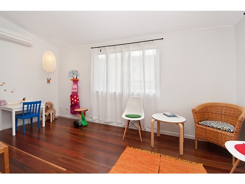 593 Ross River Road, Kirwan QLD 4817
