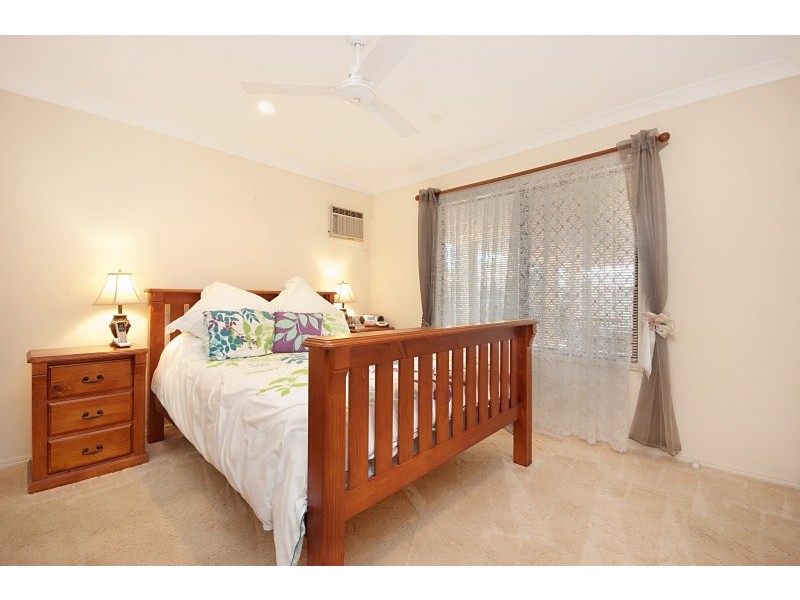 27 Gilmour Crescent, Kirwan QLD 4817