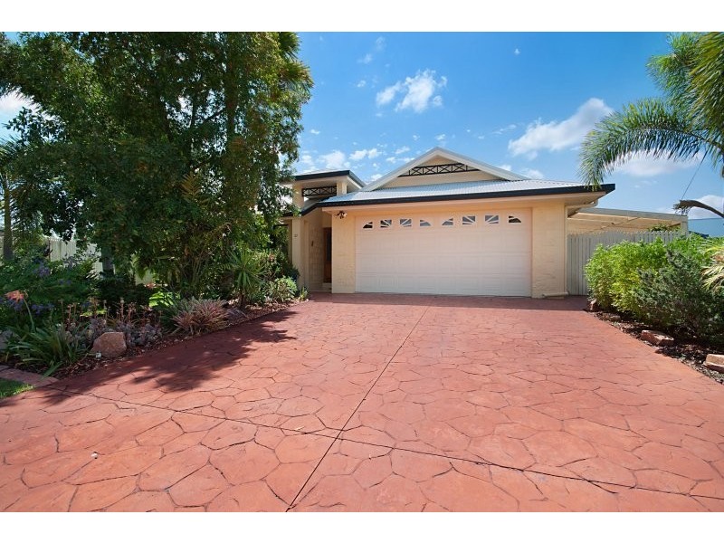 27 Gilmour Crescent, Kirwan QLD 4817