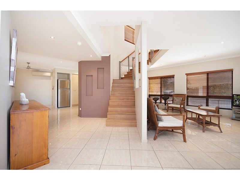 1 Bounty Court, Douglas QLD 4814