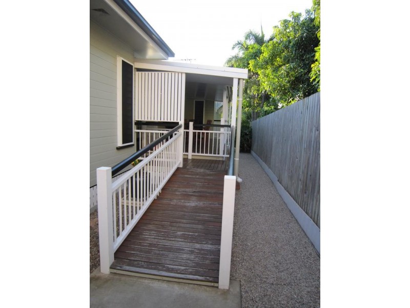 19A Margaret Street, West End QLD 4810