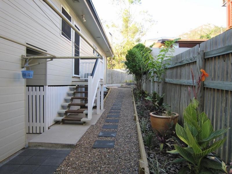 19A Margaret Street, West End QLD 4810