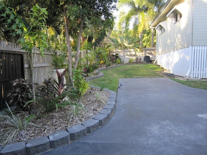19A Margaret Street, West End QLD 4810