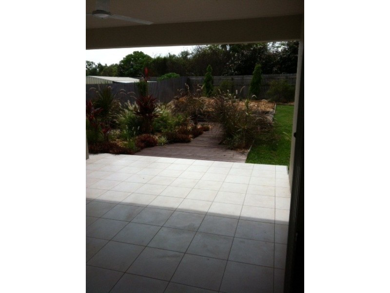 14 Sykes Close, Burdell QLD 4818