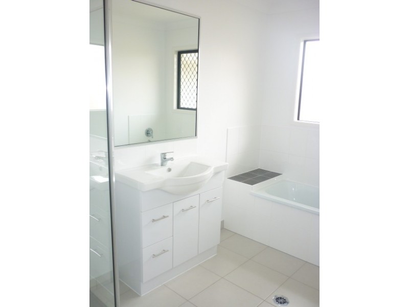 Mount Louisa QLD 4814