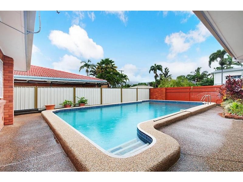 5 Willow Court, Kirwan QLD 4817