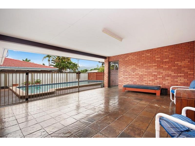 5 Willow Court, Kirwan QLD 4817