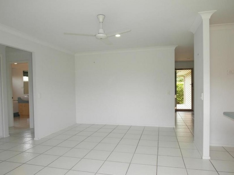 14 Dickenson Place, Kirwan QLD 4817