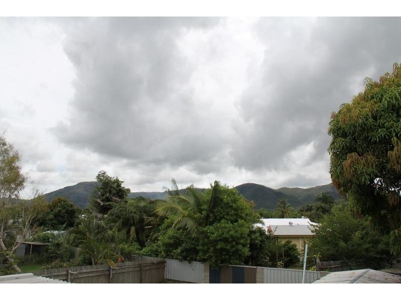 1432 Riverway Dr, Kelso QLD 4815