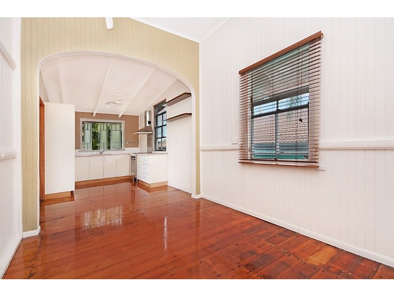 11 Morehead Street, South Townsville QLD 4810