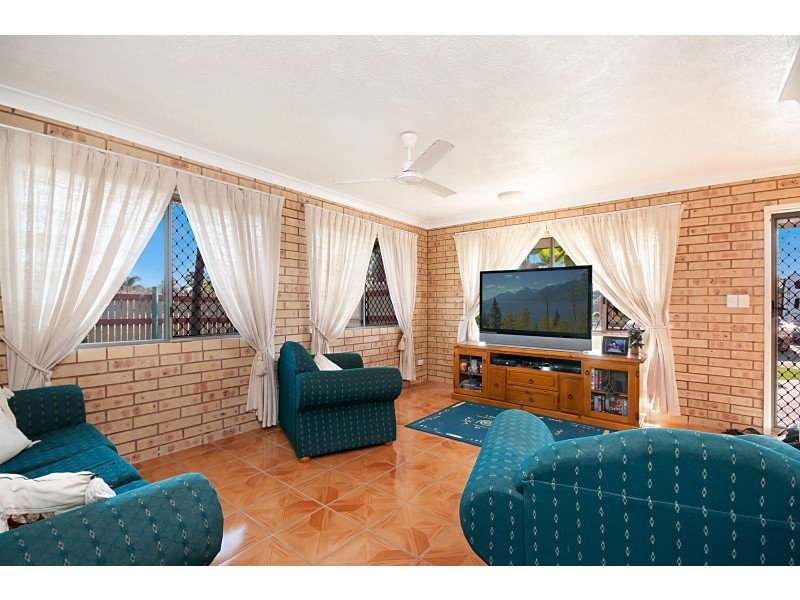 2/81 Twelfth Avenue, Railway Estate QLD 4810