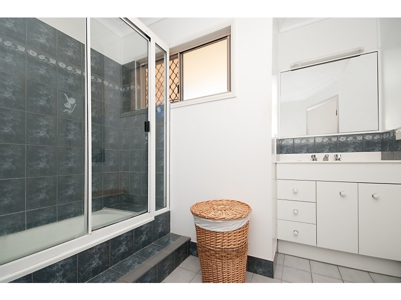 2/81 Twelfth Avenue, Railway Estate QLD 4810