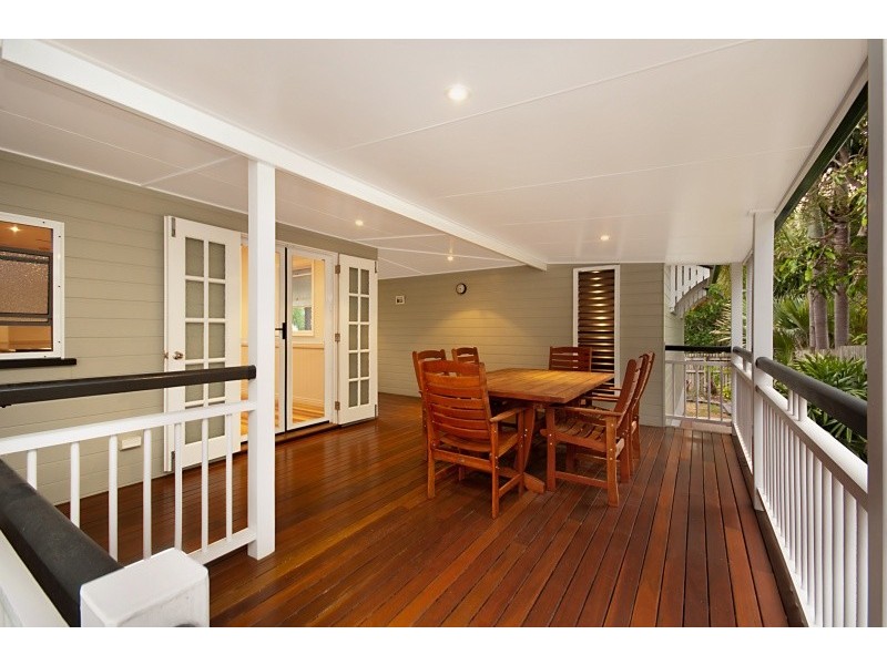 19A Margaret Street, West End QLD 4810