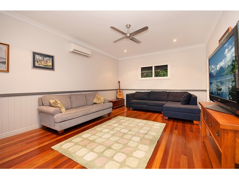 19A Margaret Street, West End QLD 4810