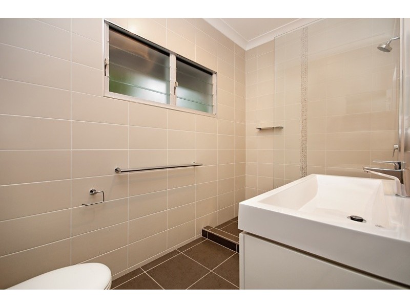 19A Margaret Street, West End QLD 4810