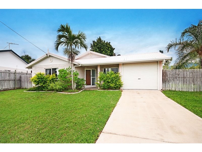 11 Feeney Avenue, Rasmussen QLD 4815