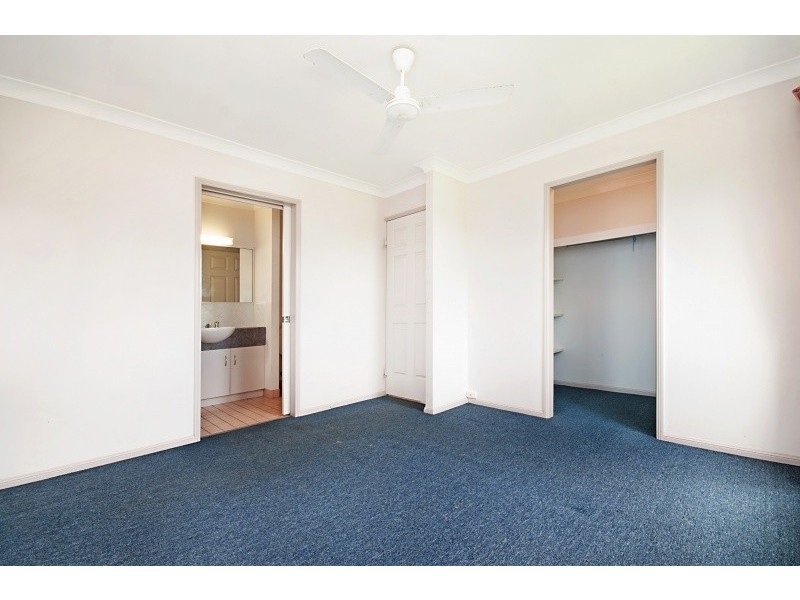 11 Feeney Avenue, Rasmussen QLD 4815