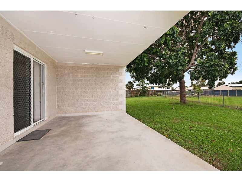 11 Feeney Avenue, Rasmussen QLD 4815