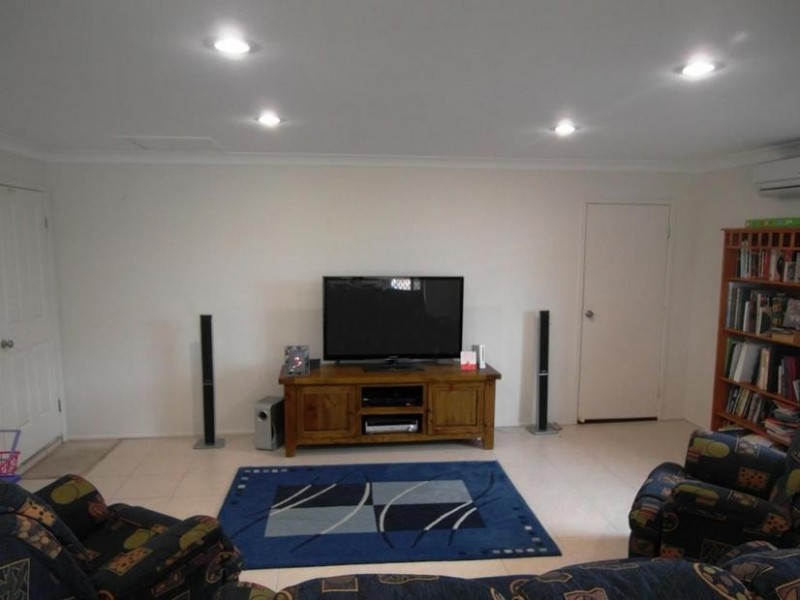 33 Wallace Circuit, Kirwan QLD 4817