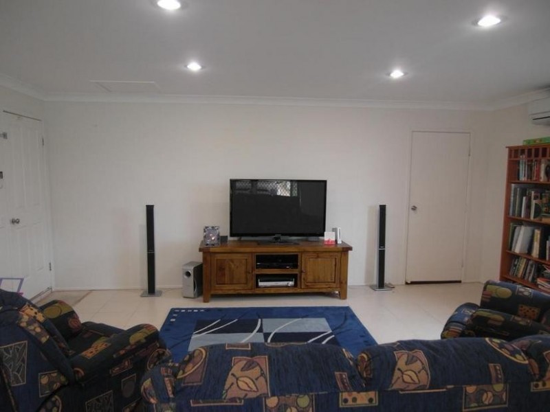 33 Wallace Circuit, Kirwan QLD 4817