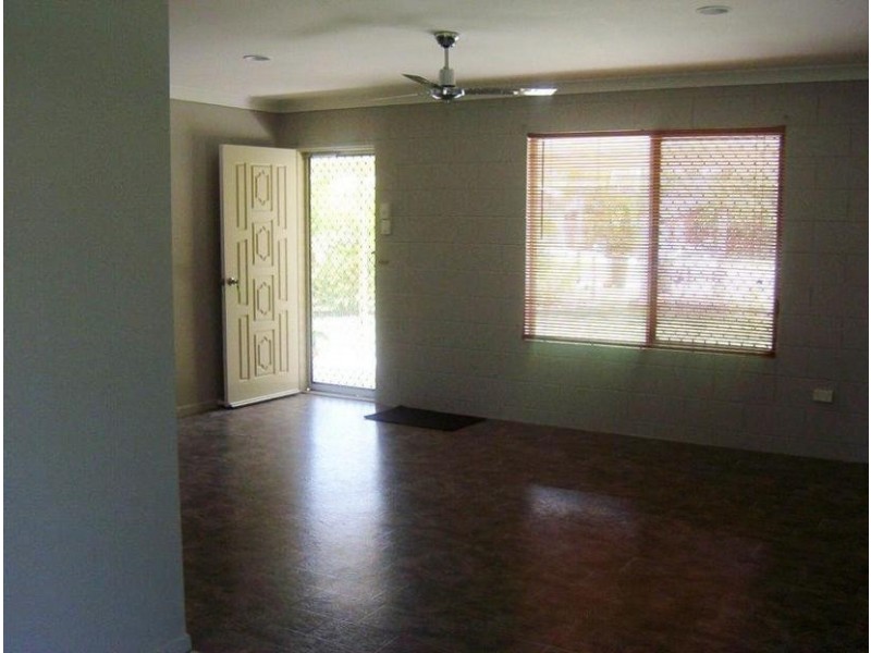 8 Reid Court, Kirwan QLD 4817