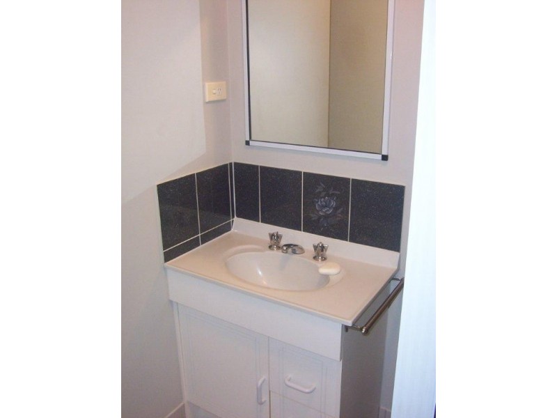 8 Reid Court, Kirwan QLD 4817