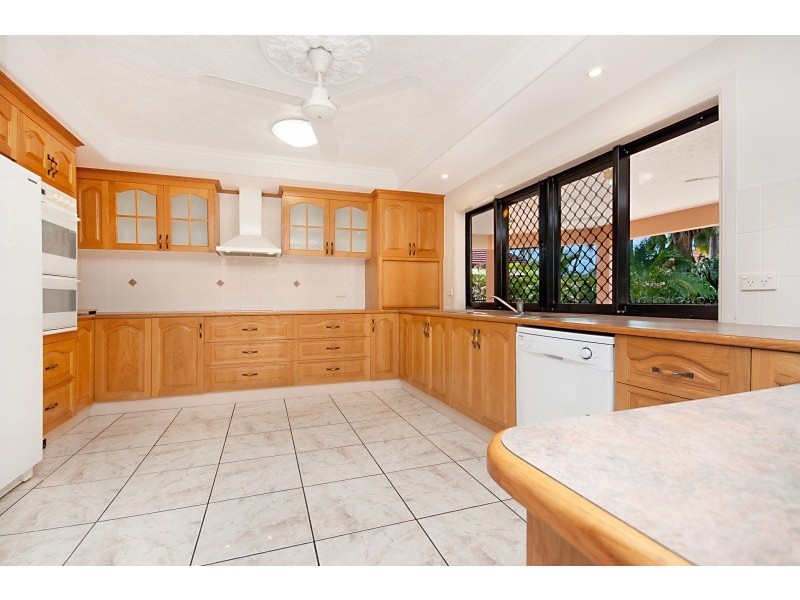 15 Regal Court, Kirwan QLD 4817