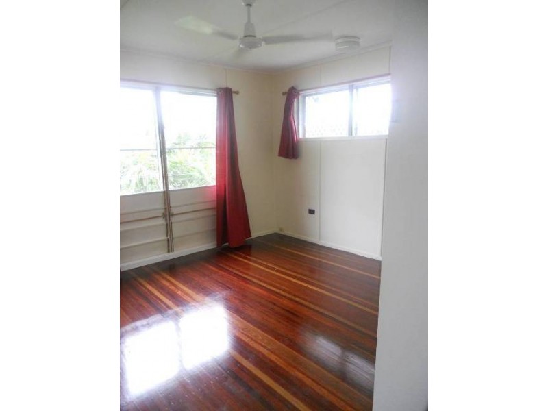 25 Hutchins Street, Heatley QLD 4814