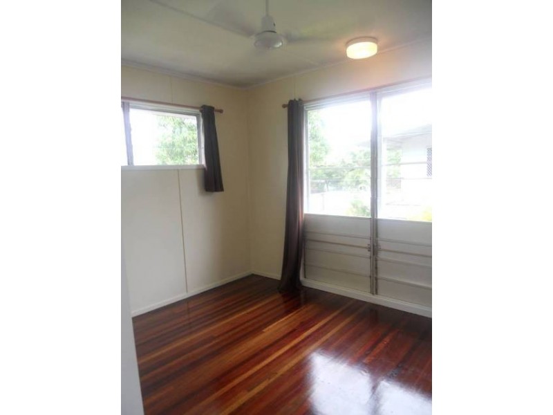 25 Hutchins Street, Heatley QLD 4814