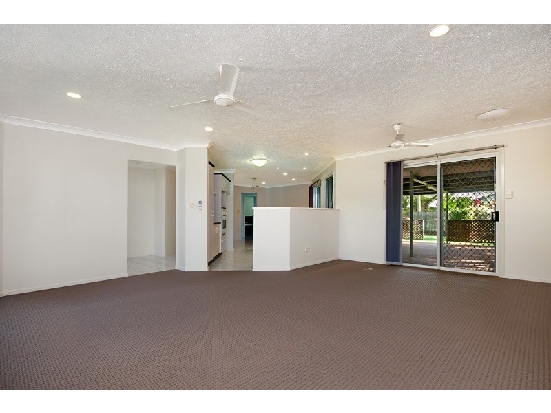 42 Nettleton Street, Mount Louisa QLD 4814