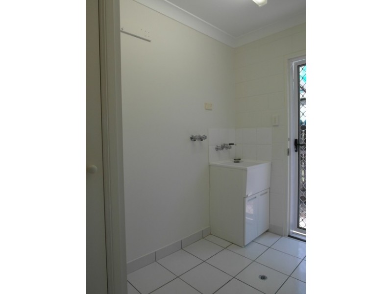 42 Nettleton Street, Mount Louisa QLD 4814