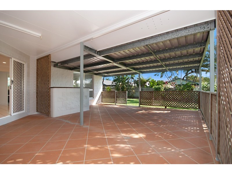 42 Nettleton Street, Mount Louisa QLD 4814