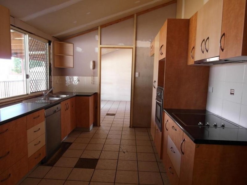 1587 Riverway Drive, Kelso QLD 4815